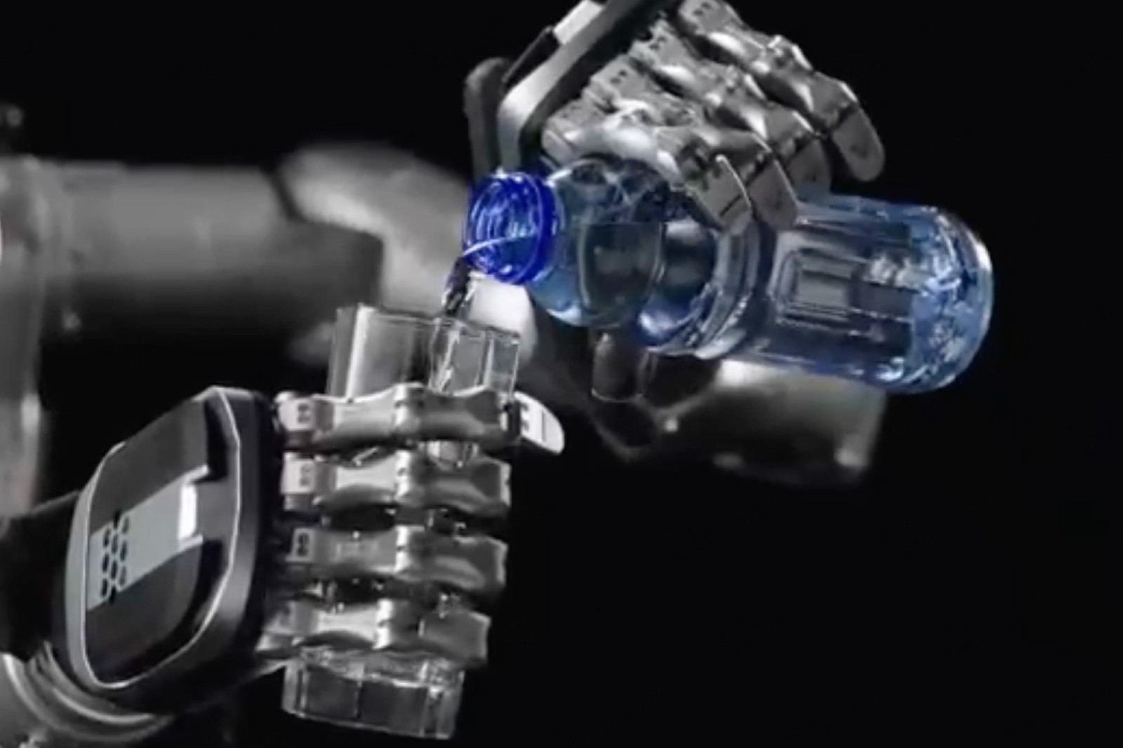 系列解读 | z6mg·人生就是博灵巧手家族亮相：高自由度的创新突破